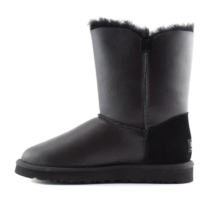 Classic Short II Bailey Button Metallic — Black