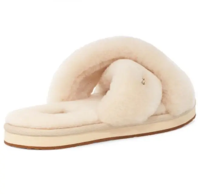 UGG Slippers Ayana — Sand