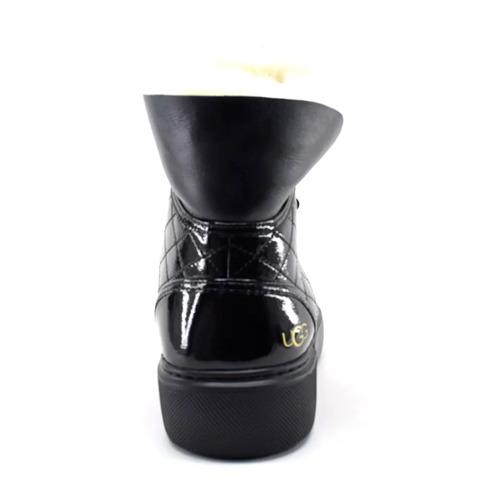 UGG Shanti — Black-white