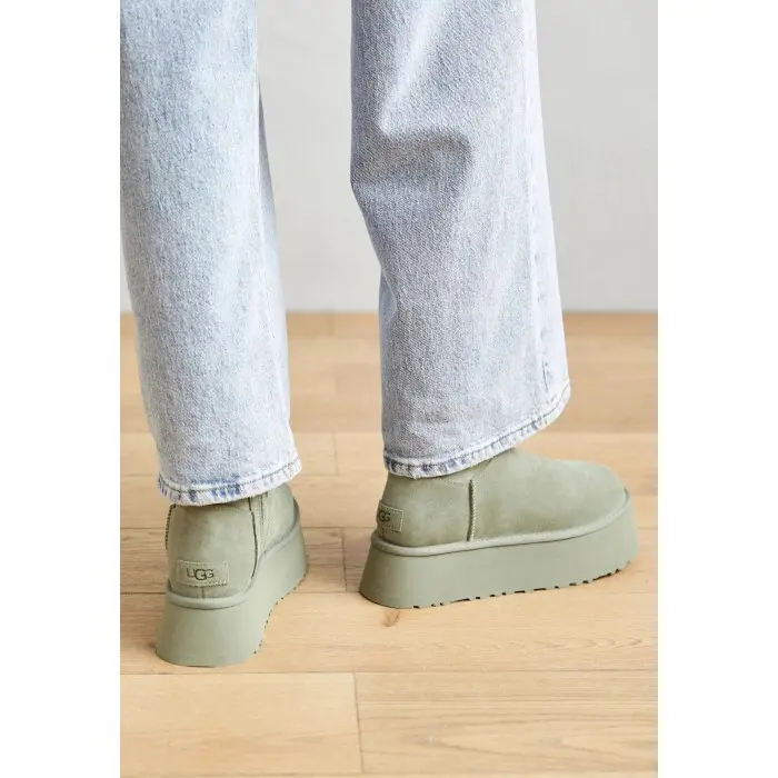 Classic Platform Dipper Boot — Khaki