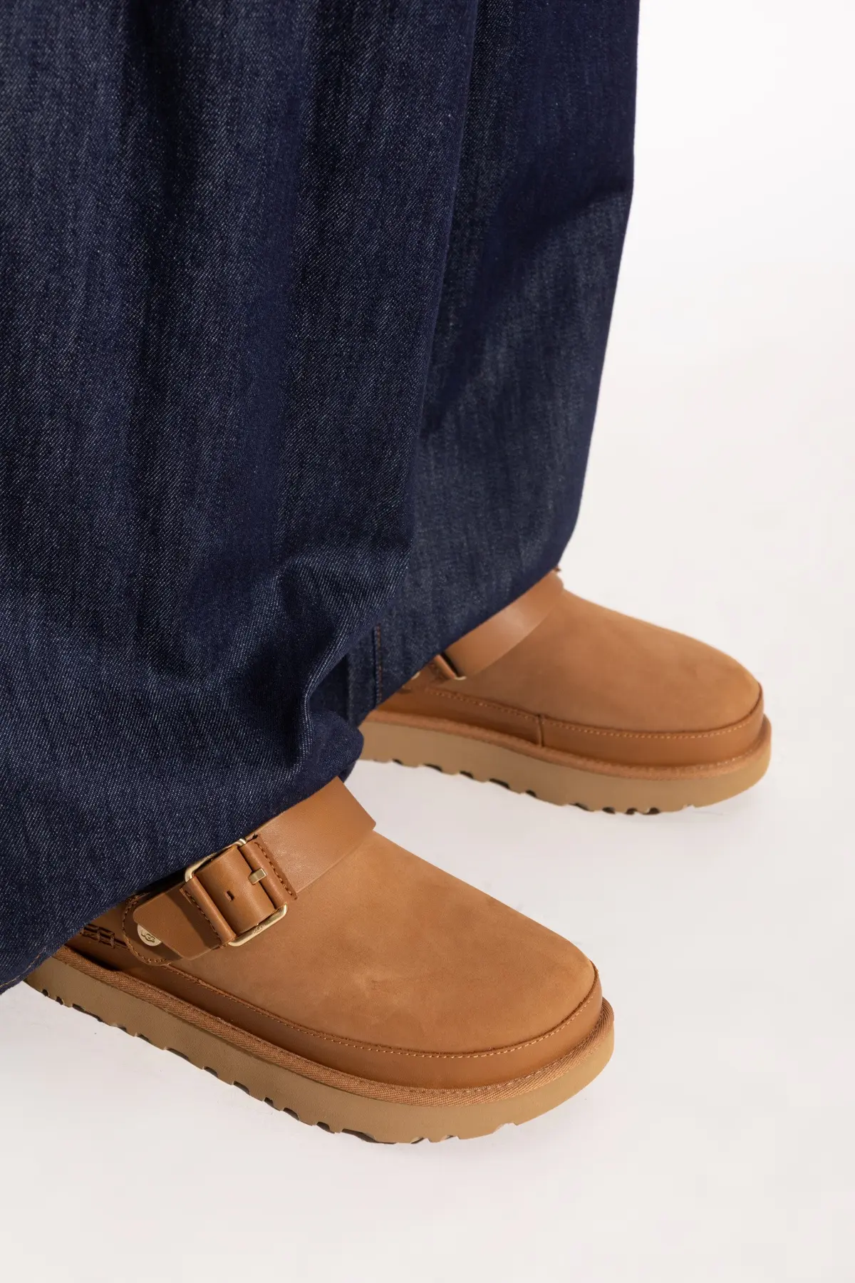 UGG Goldenstar Villa Clog — Chestnut